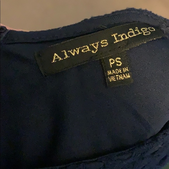 Navy blue lace/crochet dress - Picture 6 of 7